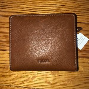 Fossil Madison Bifold